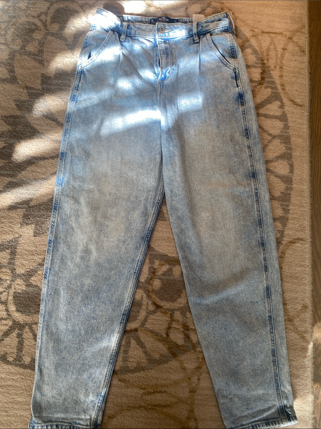 Light Wash High-Rise Mom Jeans